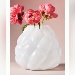 Anthropologie RAYA CLOUD SODA GLASS VASE Style No.  4554G560AA White Large